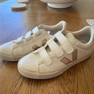 Veja Cream and gold Velcro Sneakers